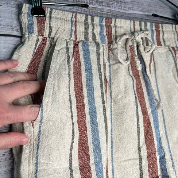 Royalty For Me Linen Blend Striped Shorts Medium Raw Frayed Hem NEW - Picture 4 of 8